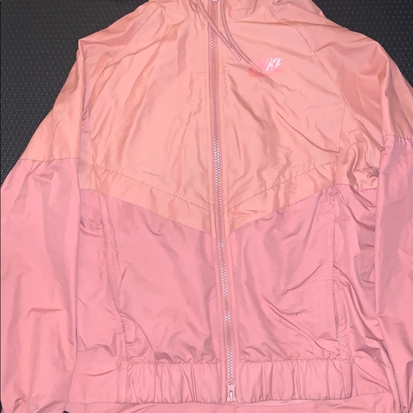 Nike Other - Nike Dri-Fit Rose gold/dusty pink windbreaker